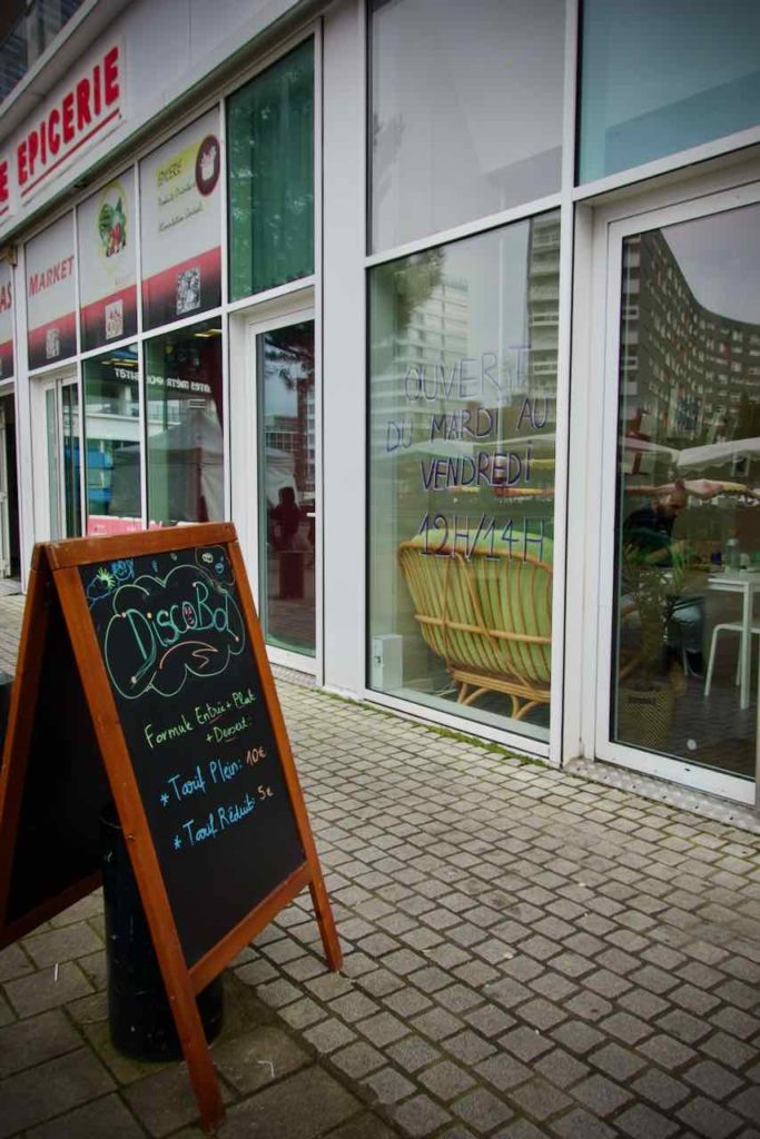 Devanture de la cantine Disco Bol