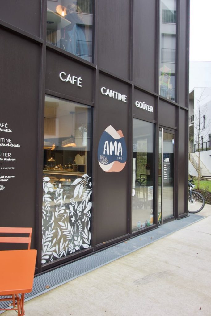 Devanture de Ama Café