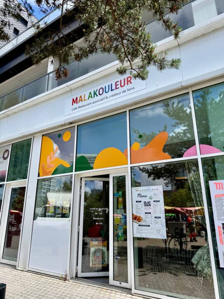 Devanture multicolore de Malakouleur